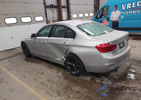 2016 BMW 328I xDrive z USA, uszkodzony, nr VIN WBA8E3G50GNT79776